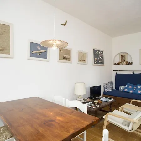 Zukki Apartment